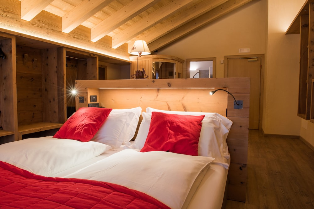 JUNIOR SUITE, MOUNTAIN VIEW, SAUNA