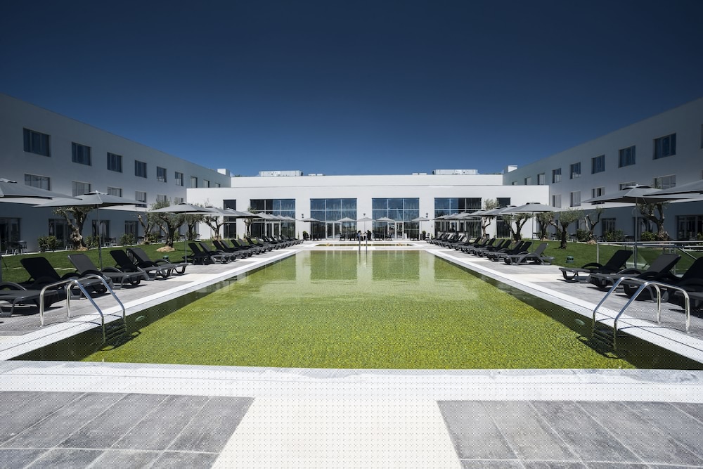 Vila Gale Evora 34/71
