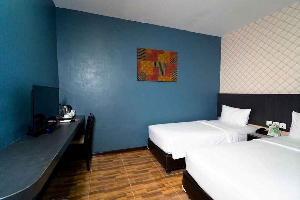 Crew Express Hotel 25/54