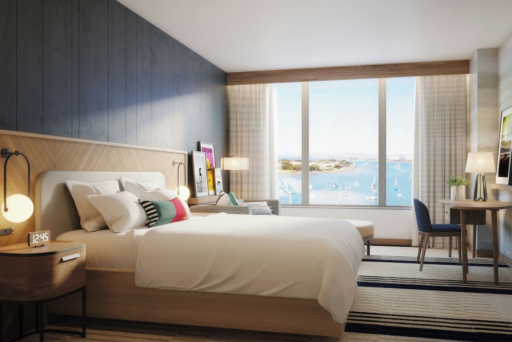 Room, 2 Queen Beds, Marina View, Balcony