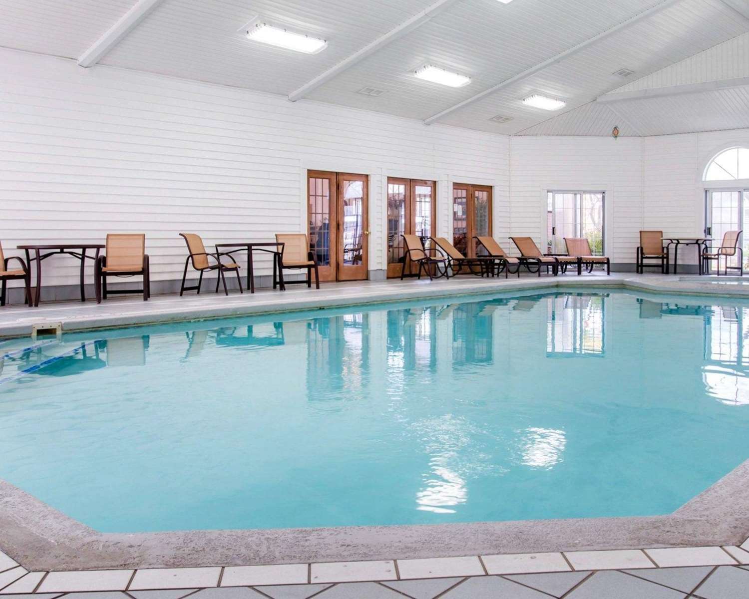 Comfort Inn Lakeside Mackinaw City MI 7/12