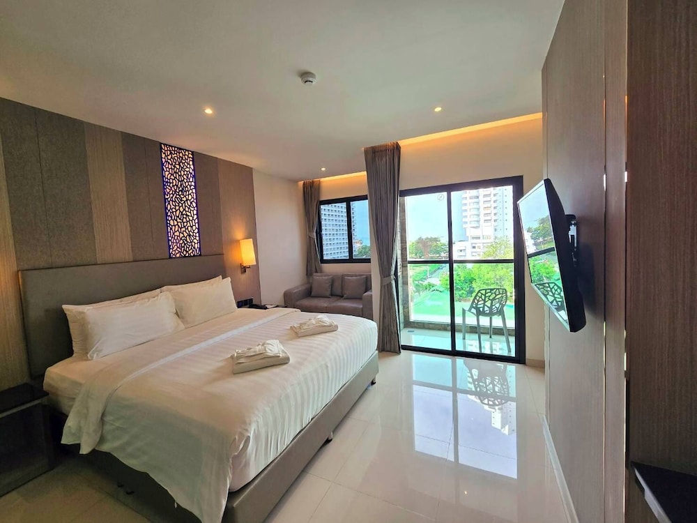 The TJ Hotel Pattaya 7/49