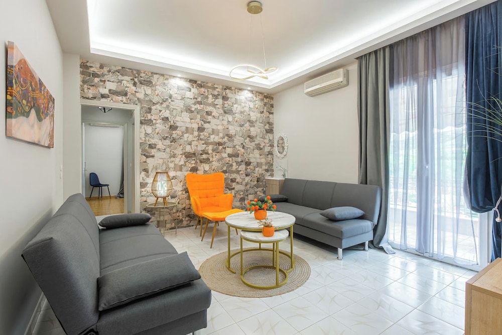 ID Holiday Living 48/72