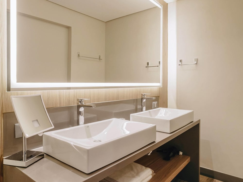 Mercure Curitiba Batel Hotel 46/47