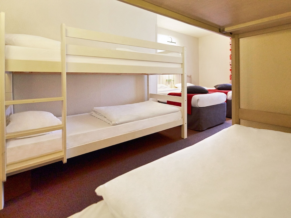 Standard, Twin Beds, 4 Bunk Beds