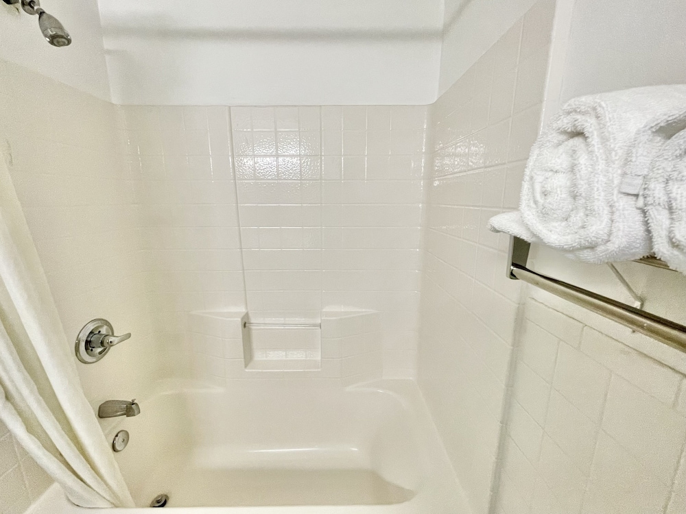 FairBridge Inn & Suites Cleburne 62/62