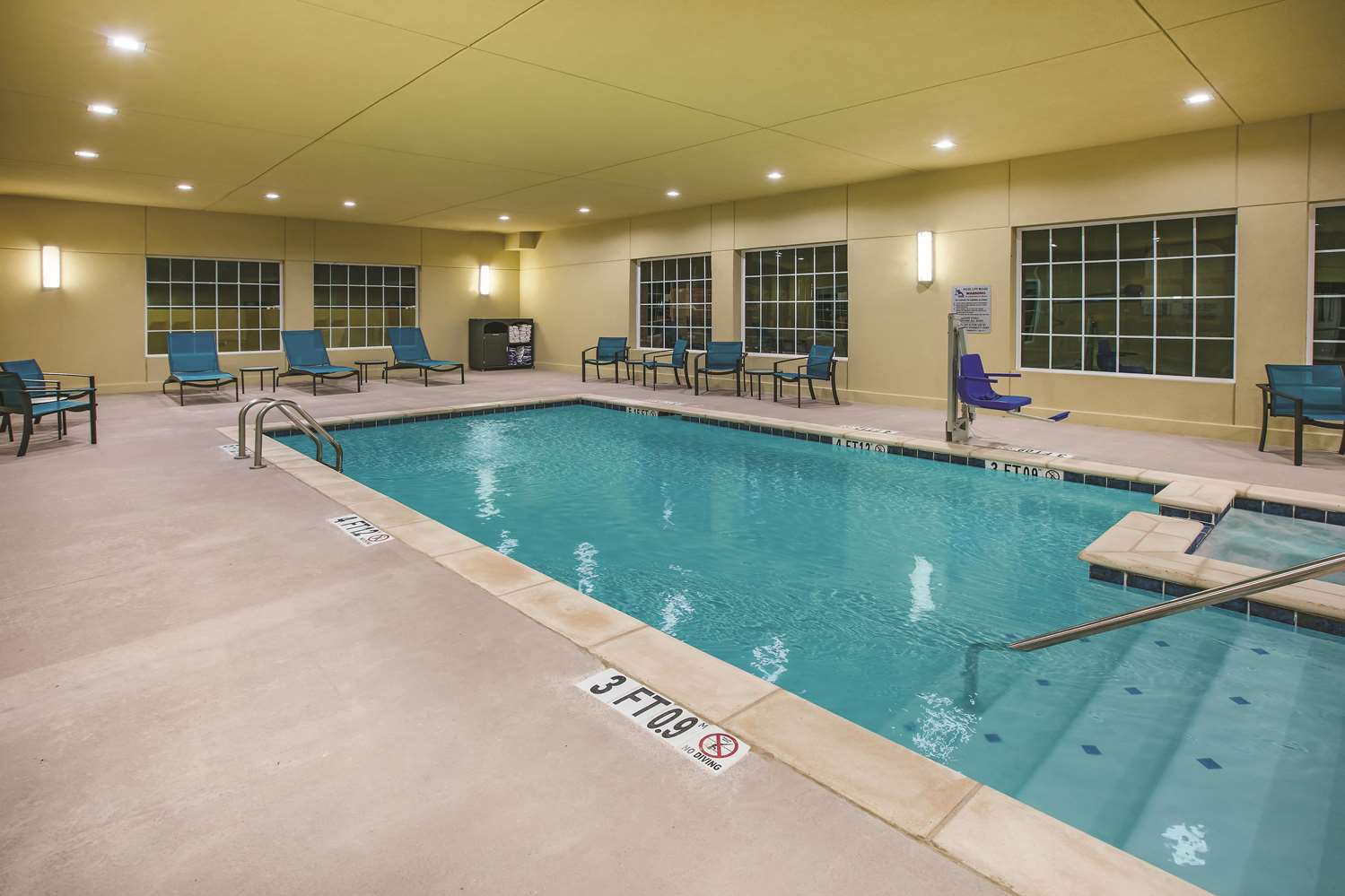 Quality Inn & Suites Colorado City, TX 14/28