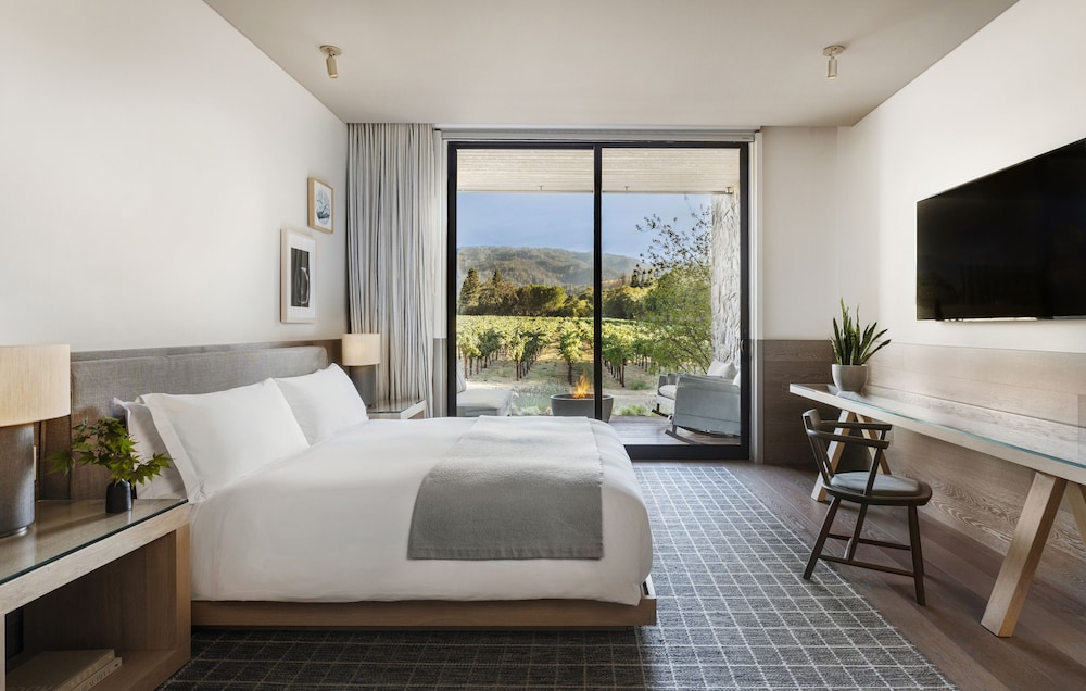 Room, King Bed, Vineyard View, Balcony