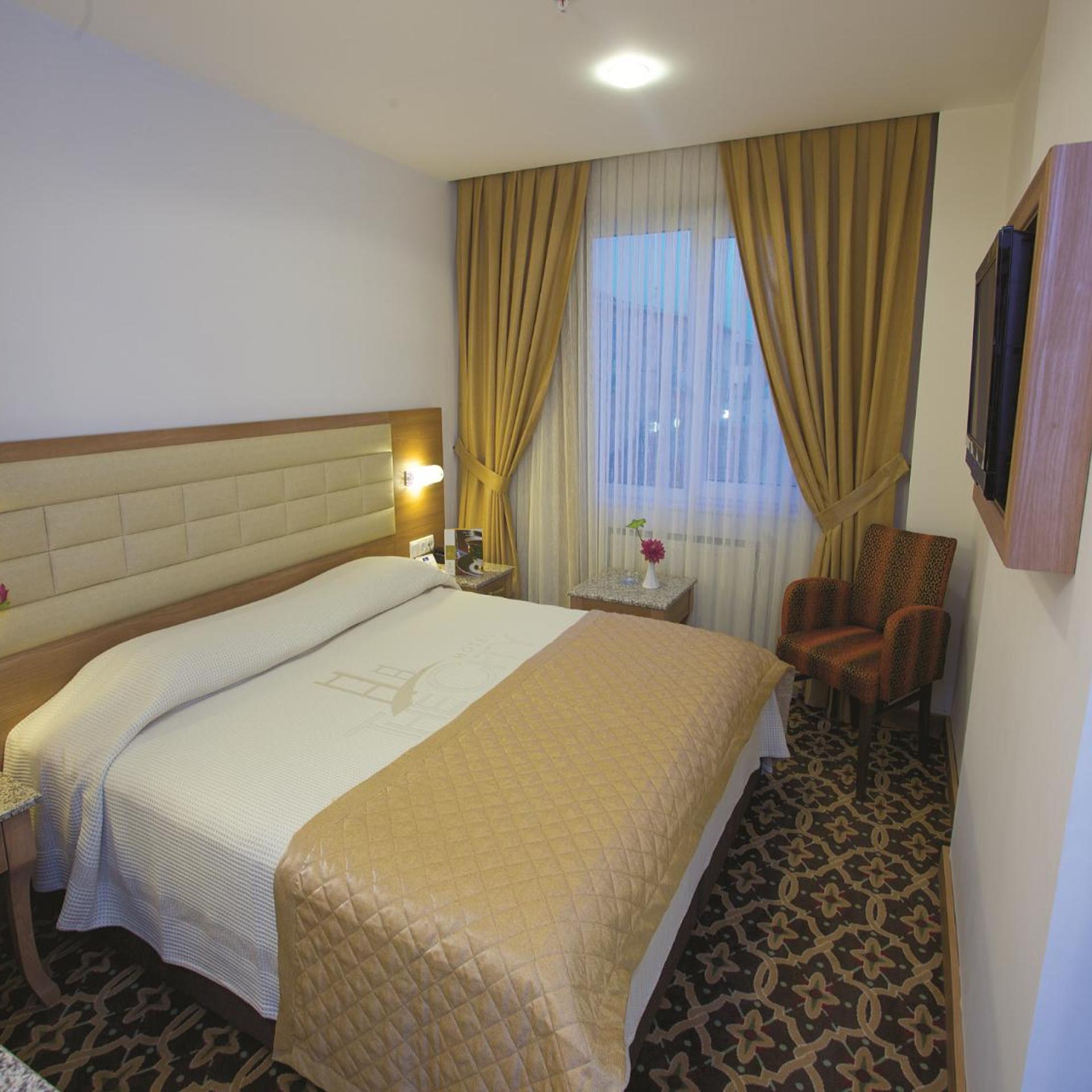 The City Hotel 16/47
