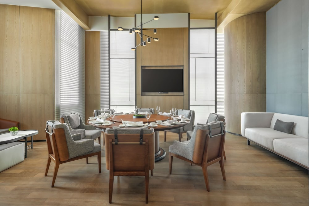 Four Points by Sheraton Urumqi 37/43