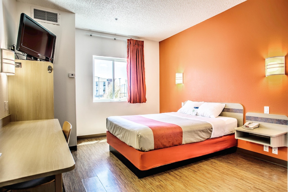 Motel6 Missoula, MT 28/65