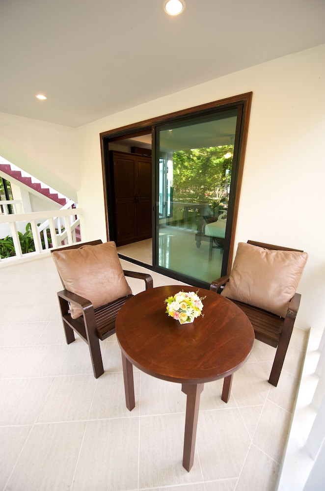Racha Island Resort (ex Rayaburi Resort) 22/50