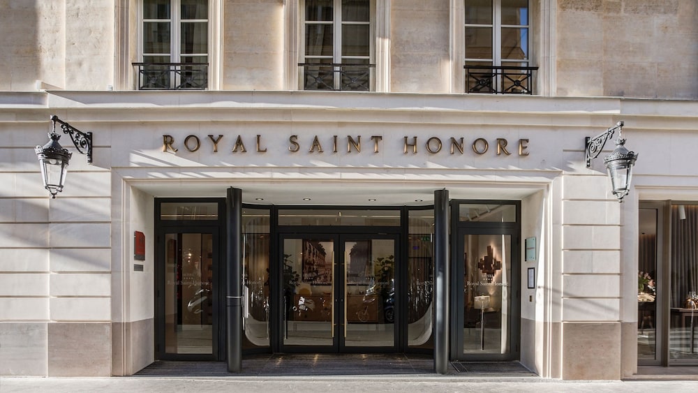 Hotel Royal Saint Honore 3/60