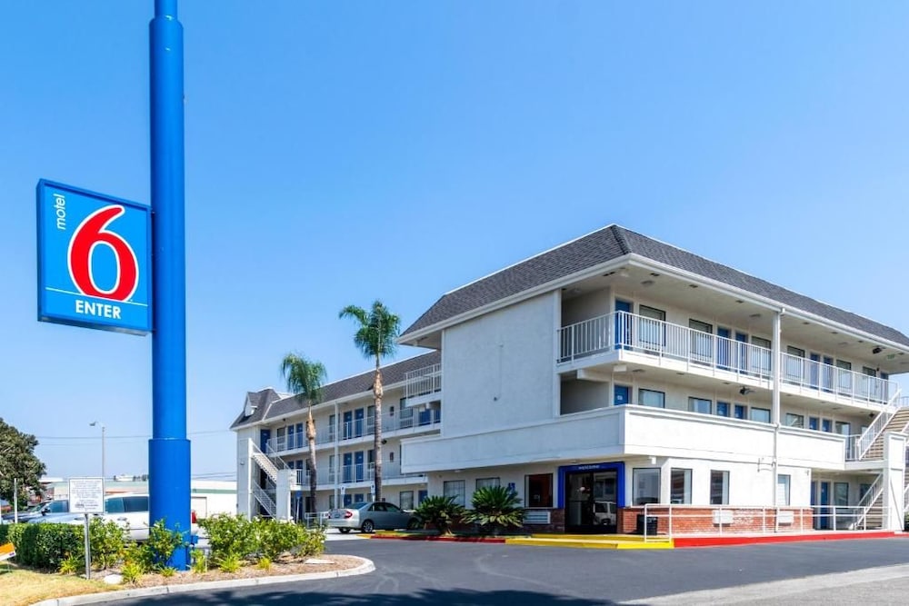 Motel6 Anaheim, CA - Fullerton East in ANAHEIM - CA