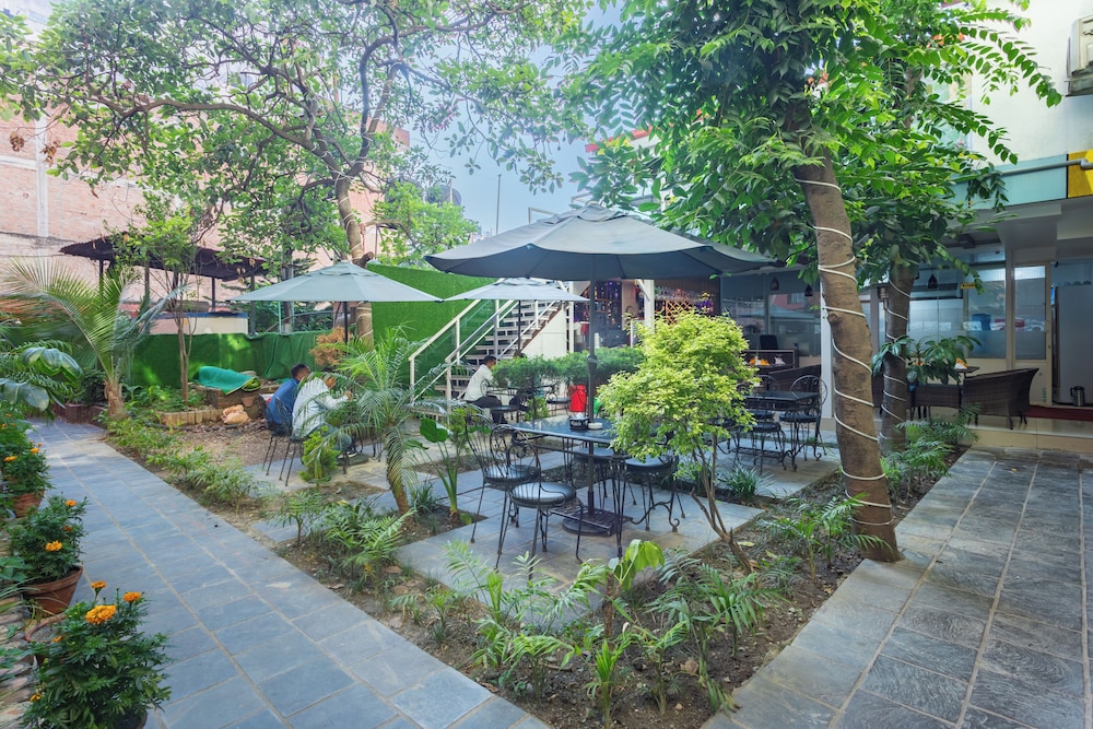 Hotel Sapana Garden 2/45