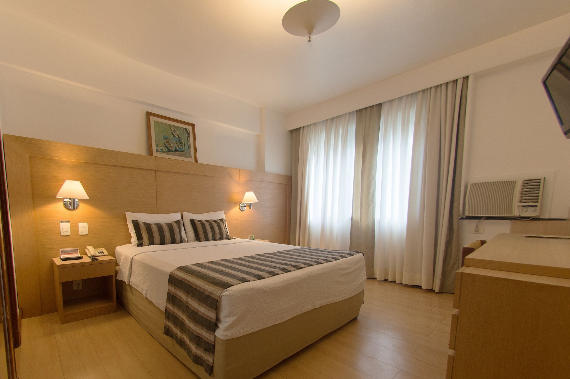 STANDARD, DOUBLE OR TWIN BED