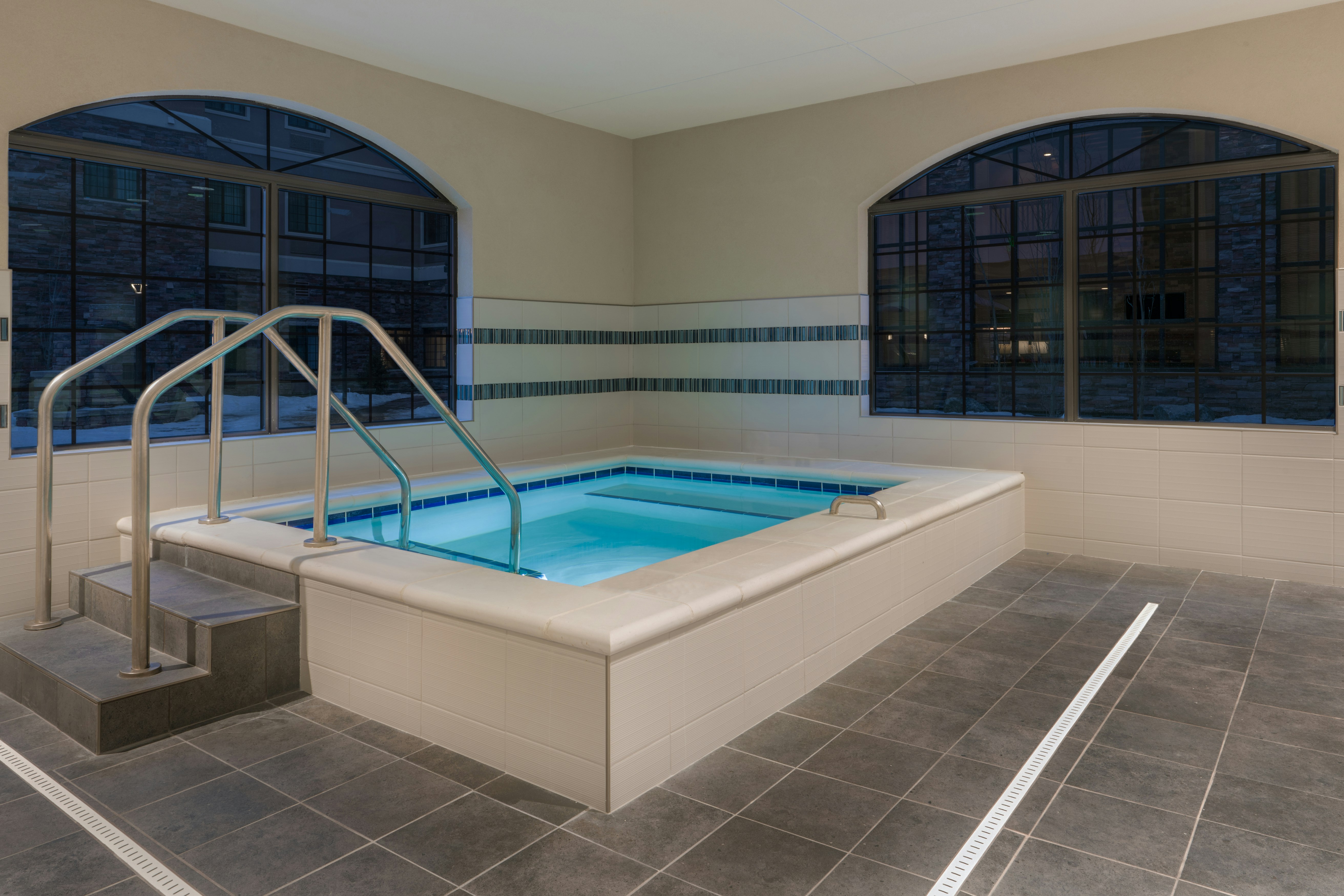 Staybridge Suites Anchorage 34/76
