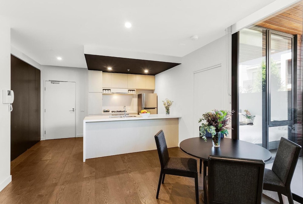 Clayton Serviced Apartments 5/33