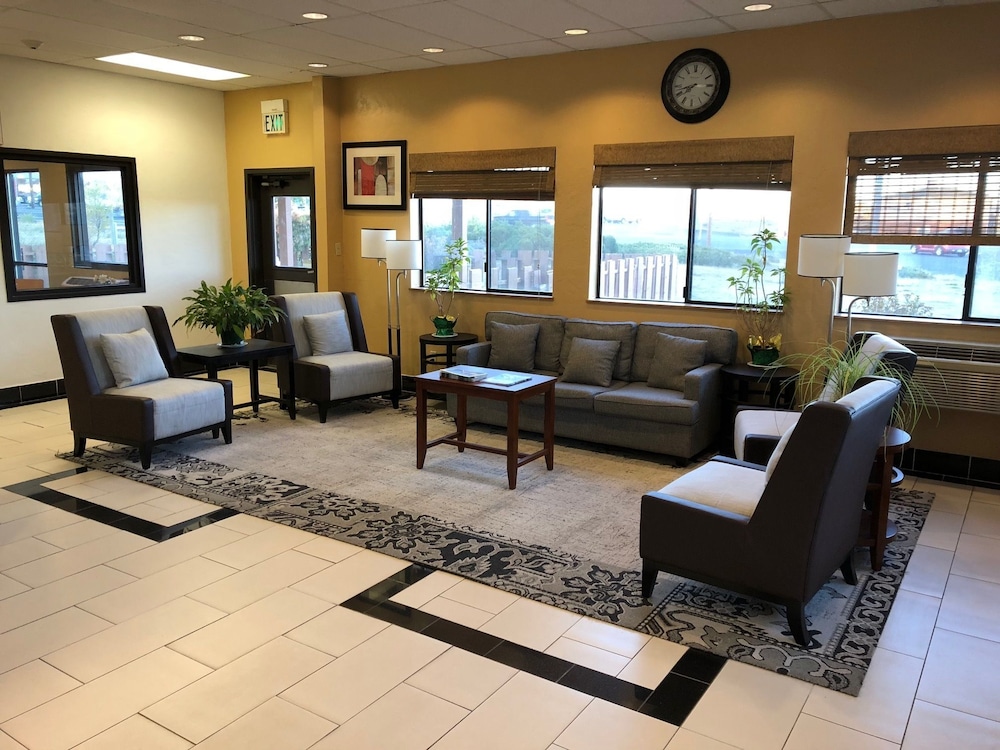 Super 8 By Wyndham Klamath Falls 24/28