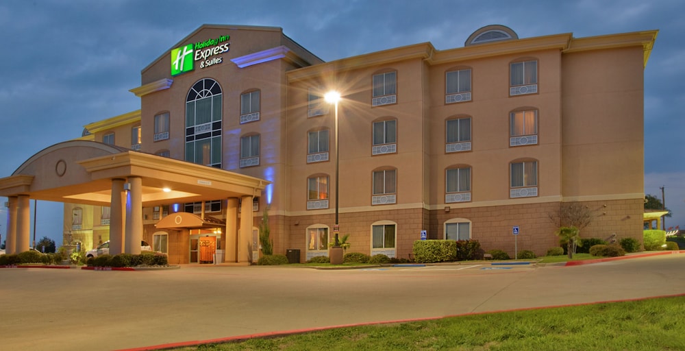 Holiday Inn Express Hotel Suites Terrell 7/64