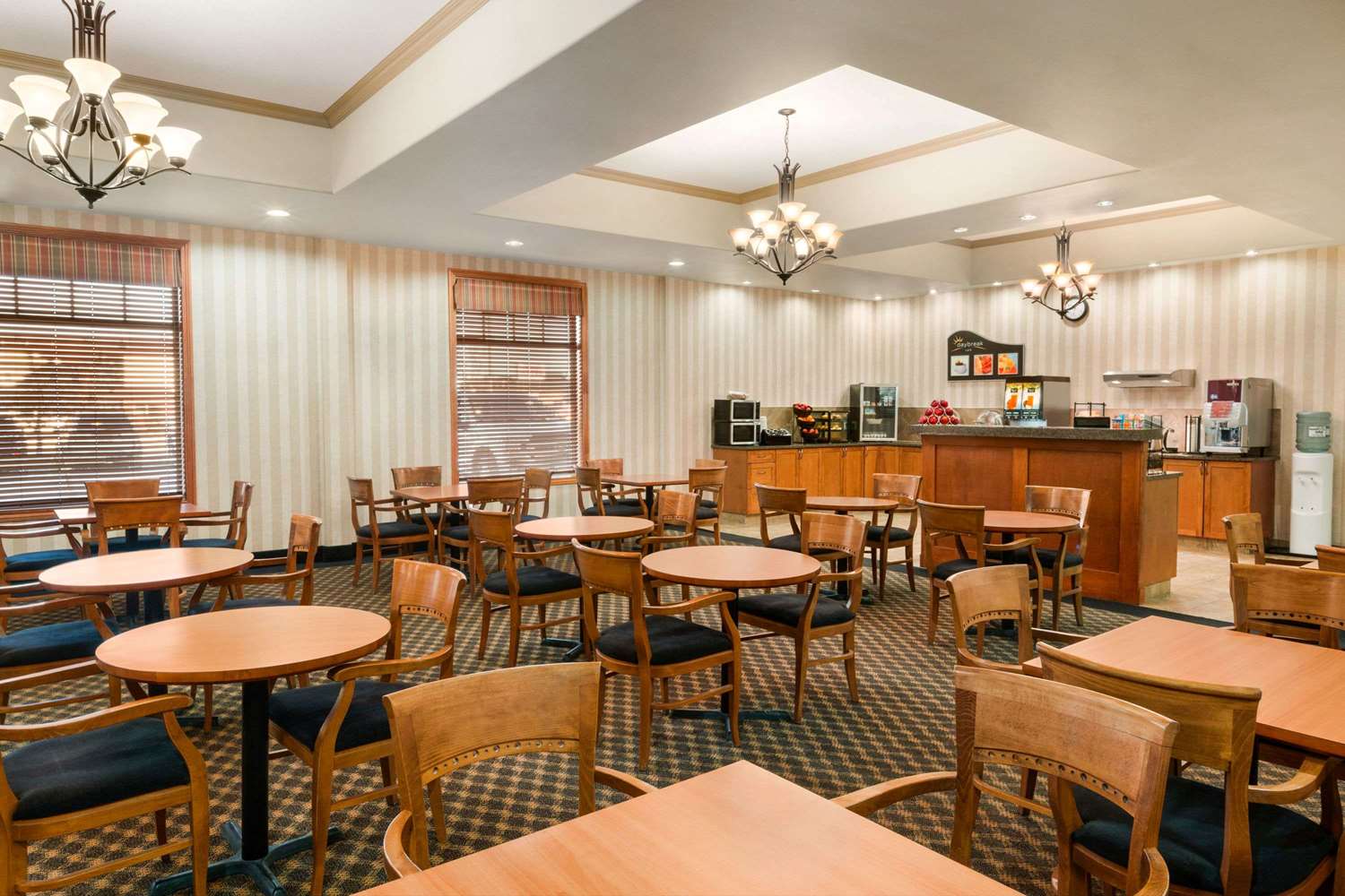 restaurant cafeteria