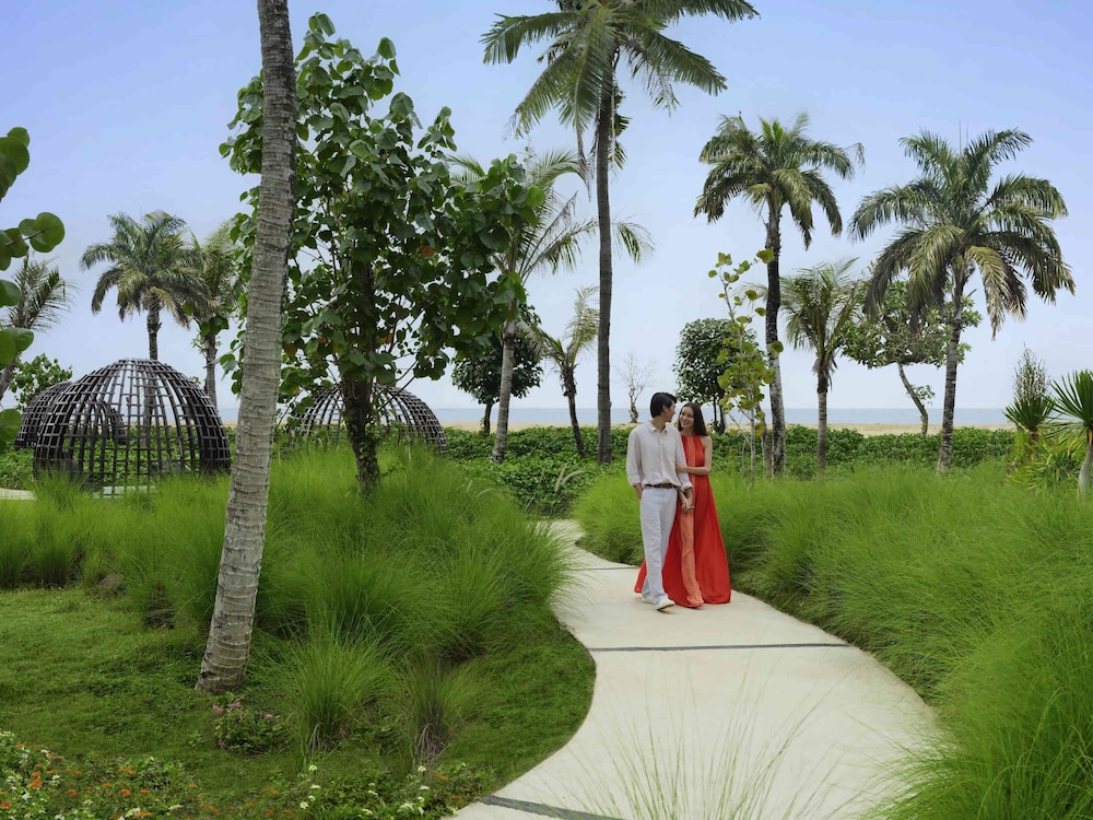 Pullman Lombok Merujani Mandalika Beach Resort 26/48