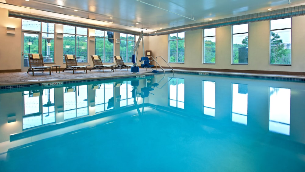 Hyatt Place at The Hollywood Casino Pittsburgh South in WASHINGTON - PA