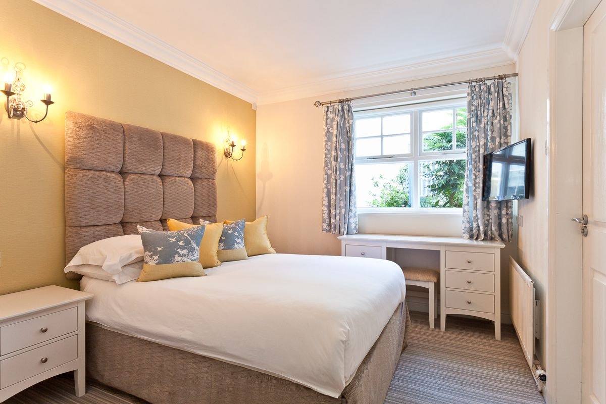 Economy, Double Bed