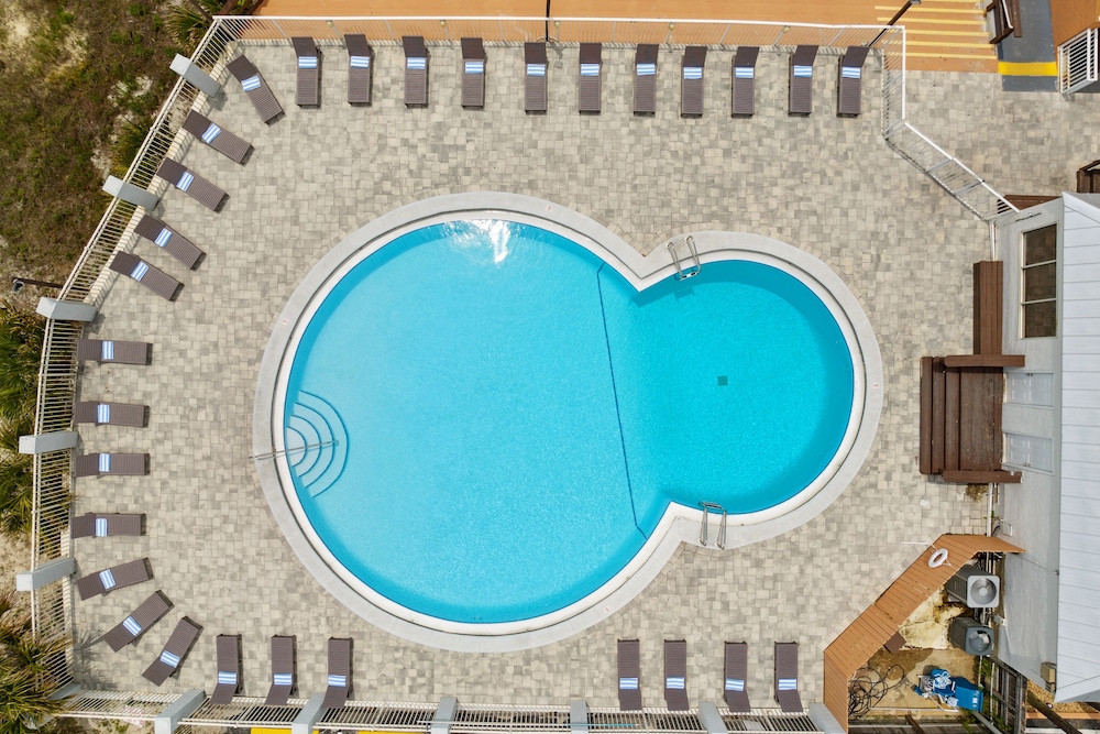 Seahaven Beach Hotel 40/69