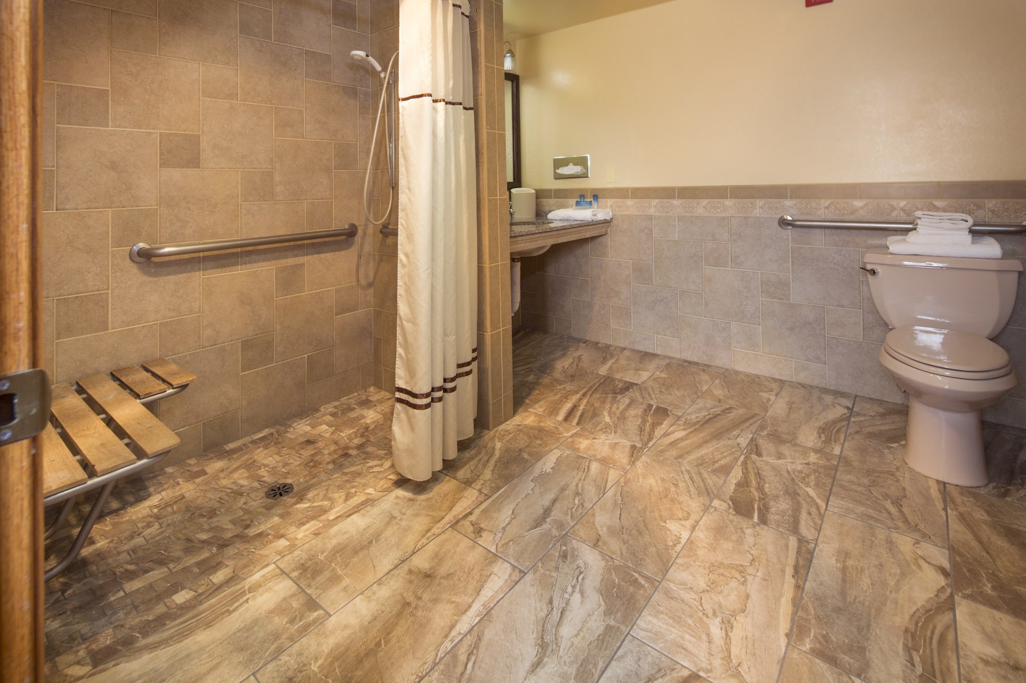 Best Western Plus Yosemite Gateway Inn 60/60