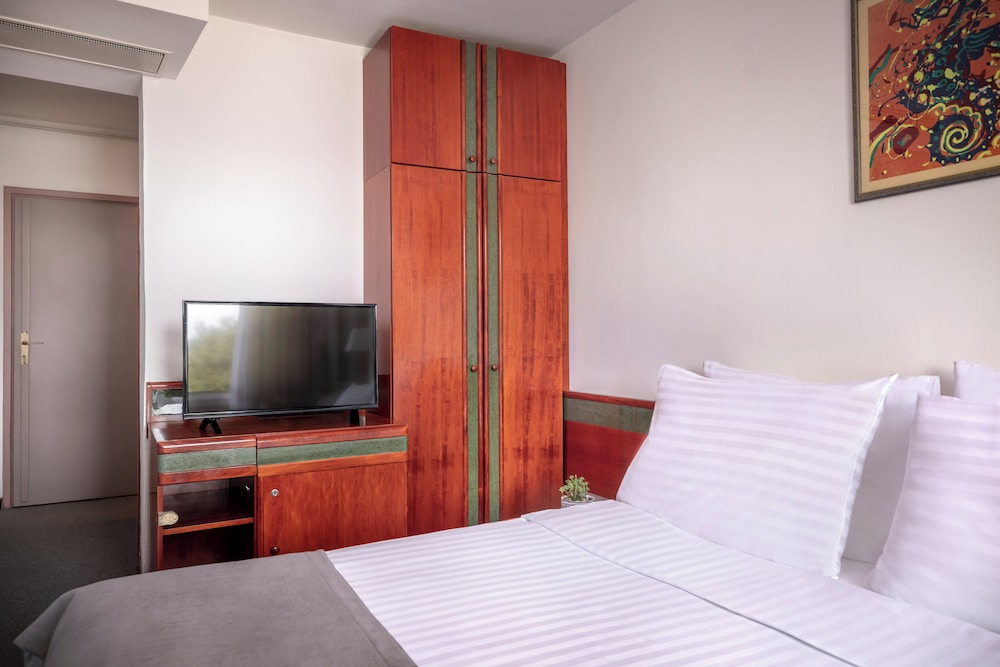 Pineta Hotel 13/50