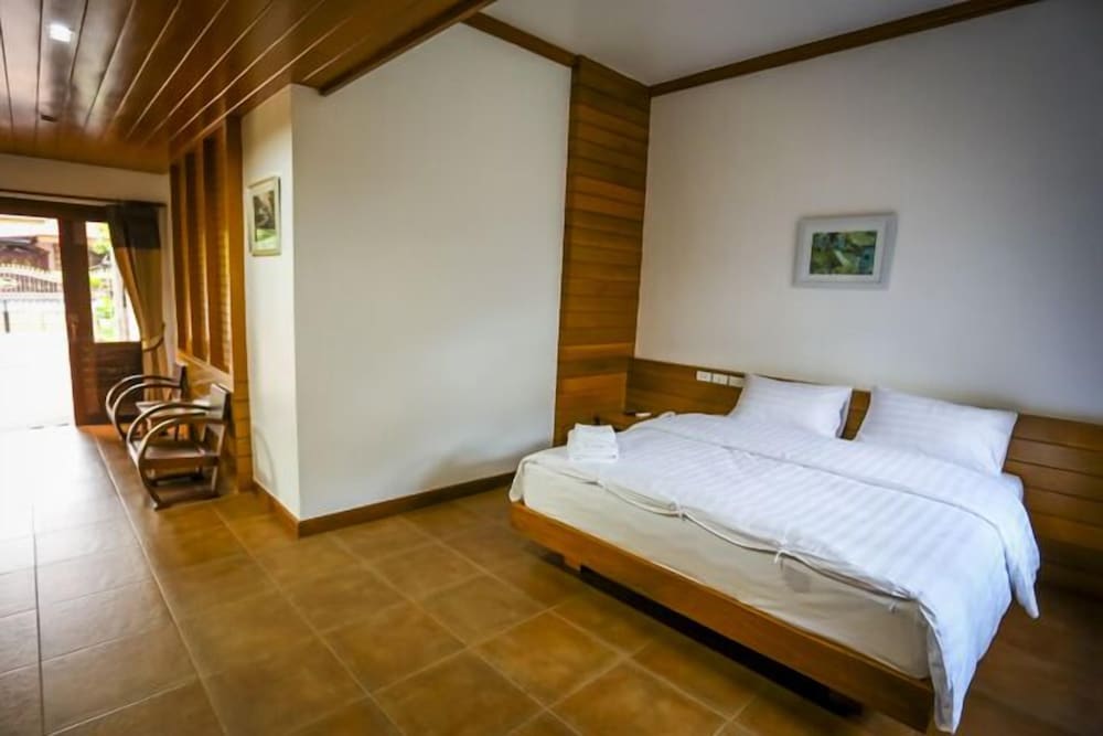 Tree Home Plus Home Stay 14/50