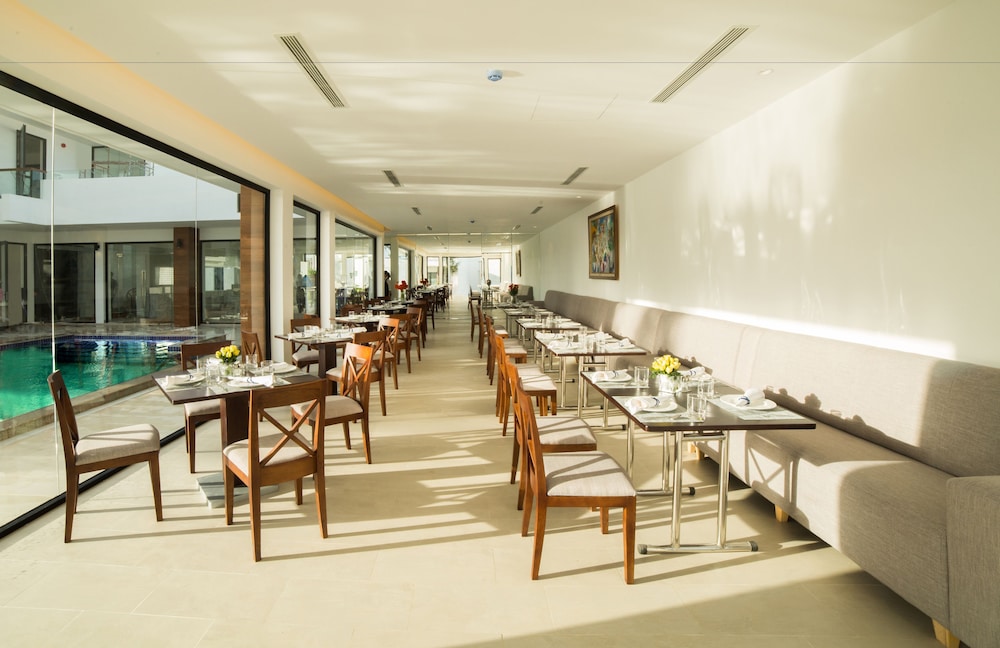 Saint Simeon Resort And Spa 59/70