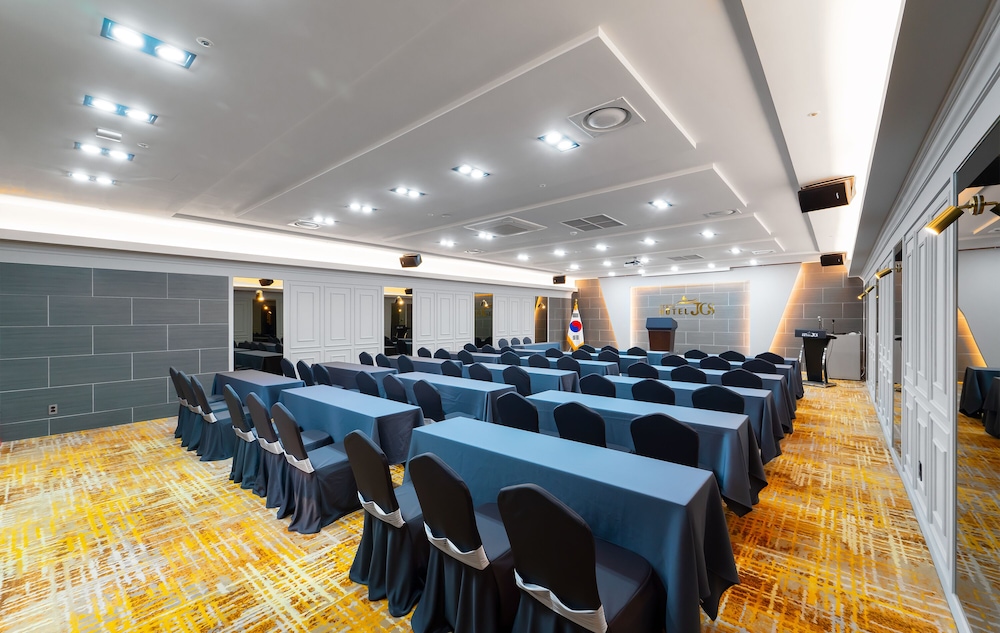 Hotel JCS Yeosu 38/50