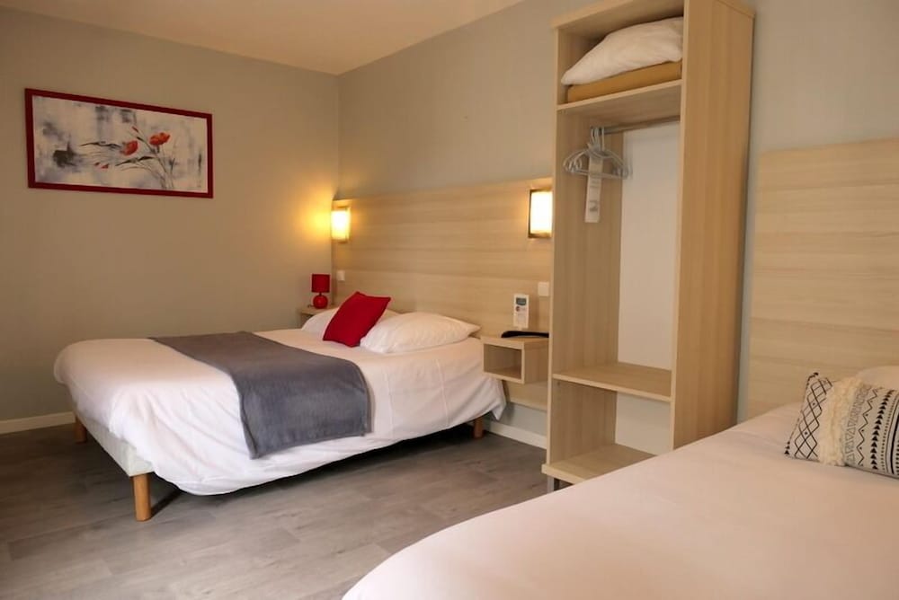 Hotel Le Canada 6/18