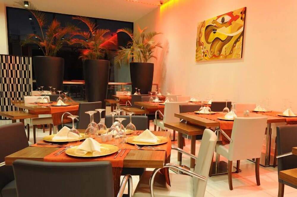 restaurant cafeteria
