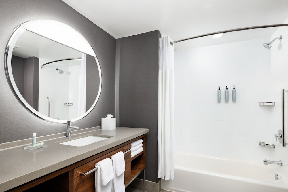 Courtyard By Marriott New Castle 13/15