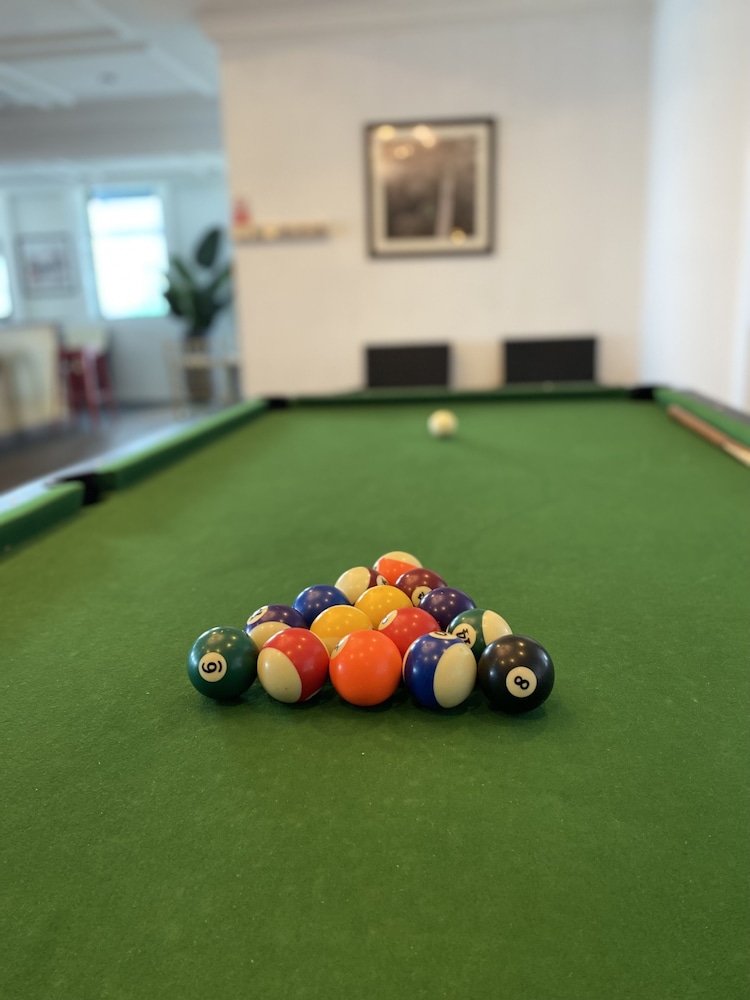 The Lanes Hotel 44/54