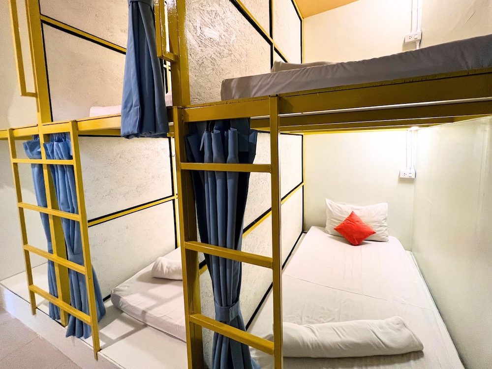 Sleepy Station - Hostel 34/57