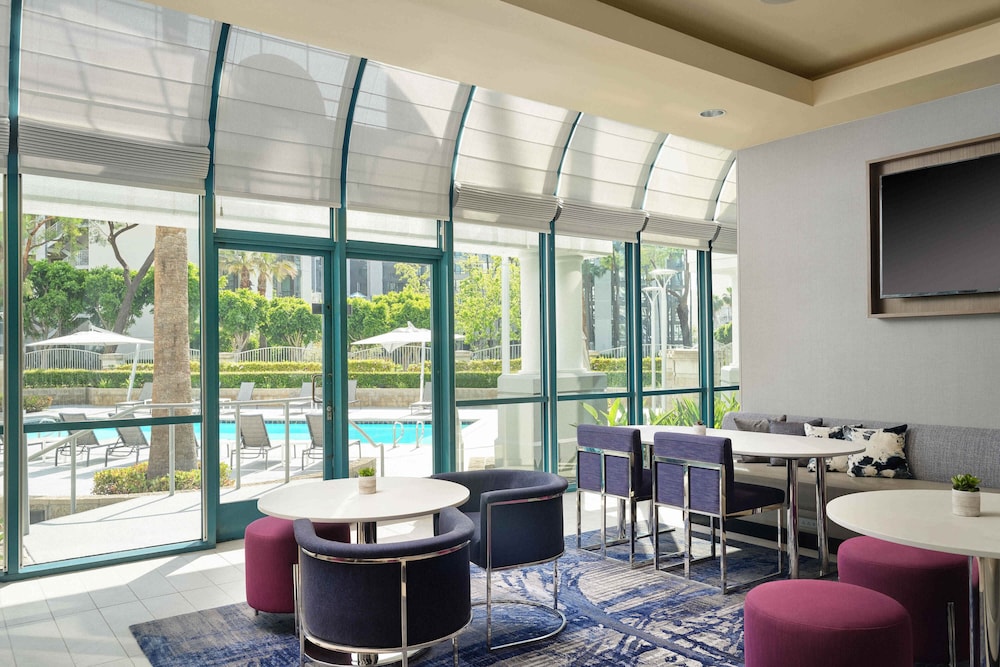Costa Mesa Marriott 41/51