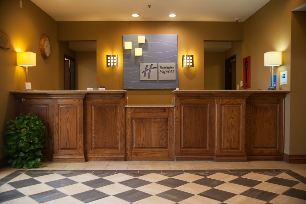 Holiday Inn Express Hotel Suites Mountain Home 16/58