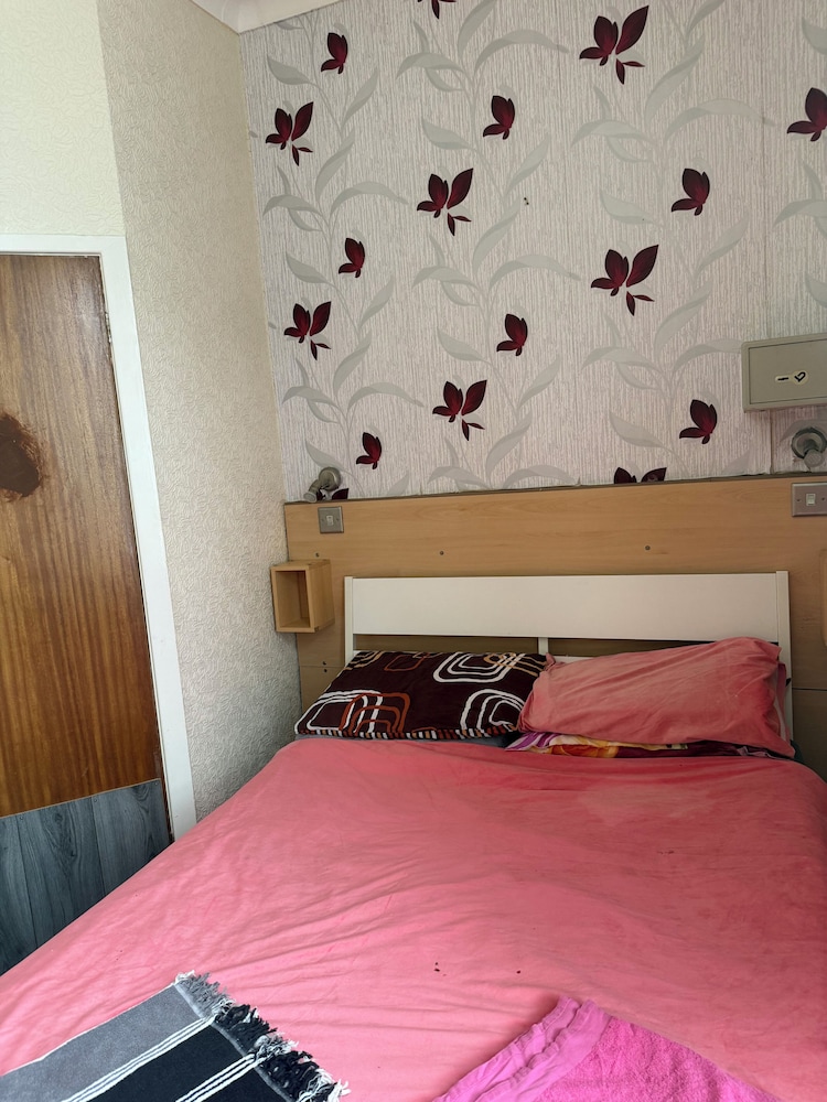 The Hawkes Hotel 12/56