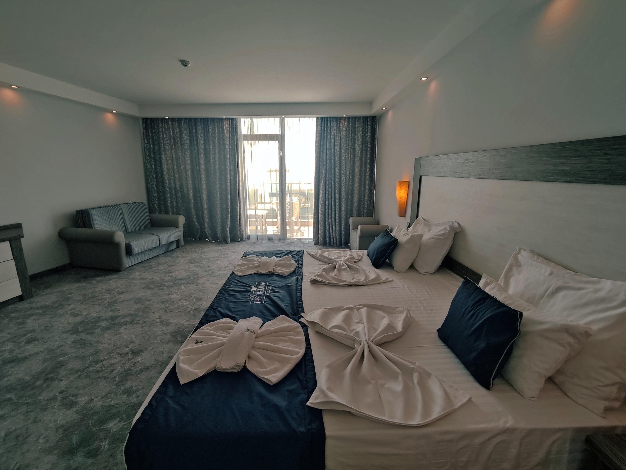 Standard, Sea View, Balcony or Terrace