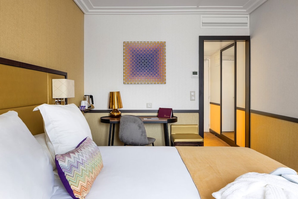 Paris Neuilly Hotel 13/64