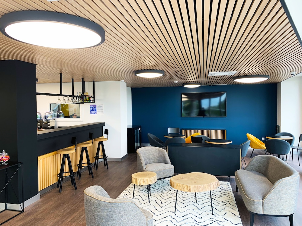 All Suites Appart Hotel Palaiseau - Massy TGV 28/41