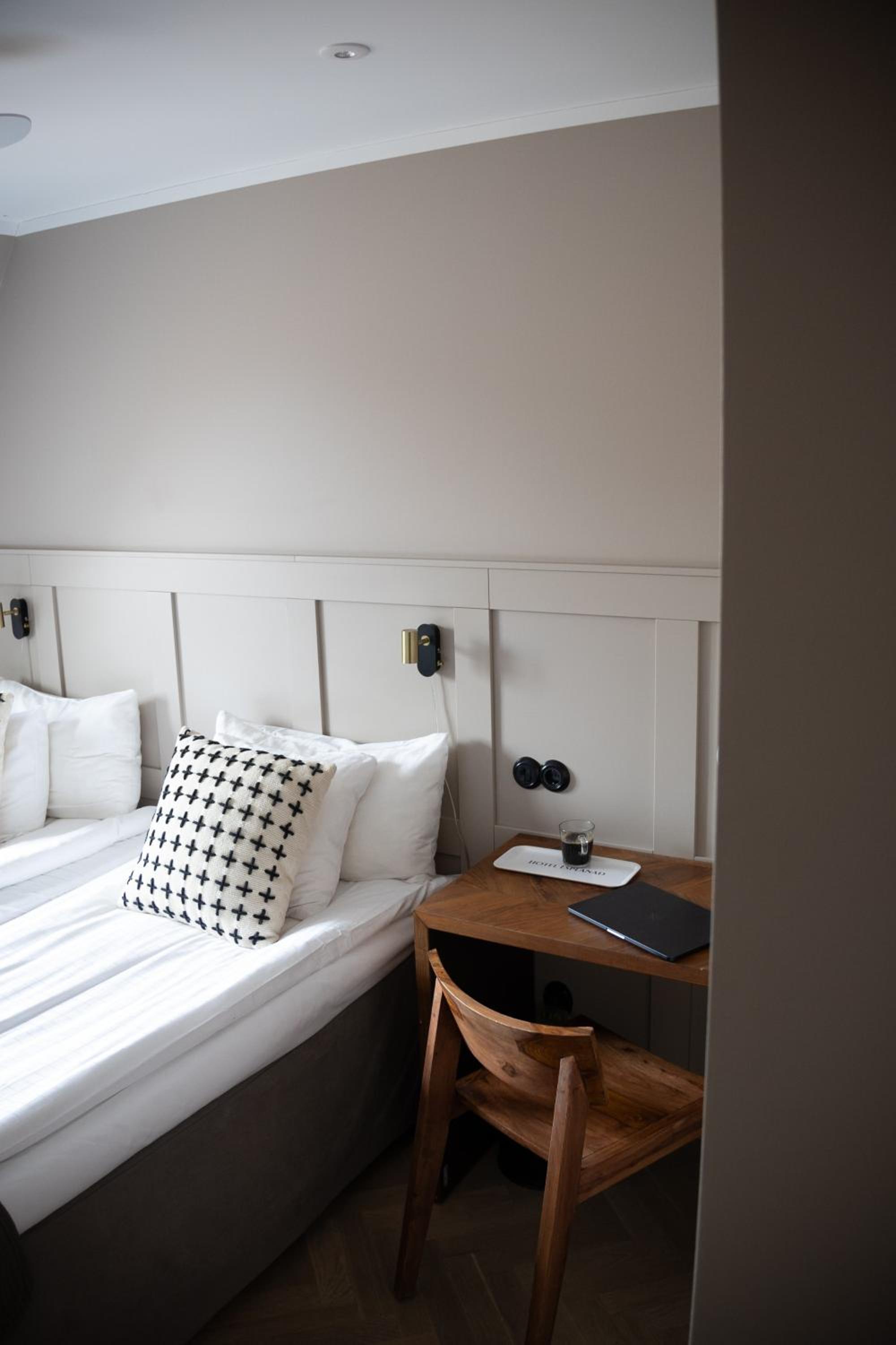 غرفة بريميوم بسرير مزدوج، Hotell Esplanad 6/10
