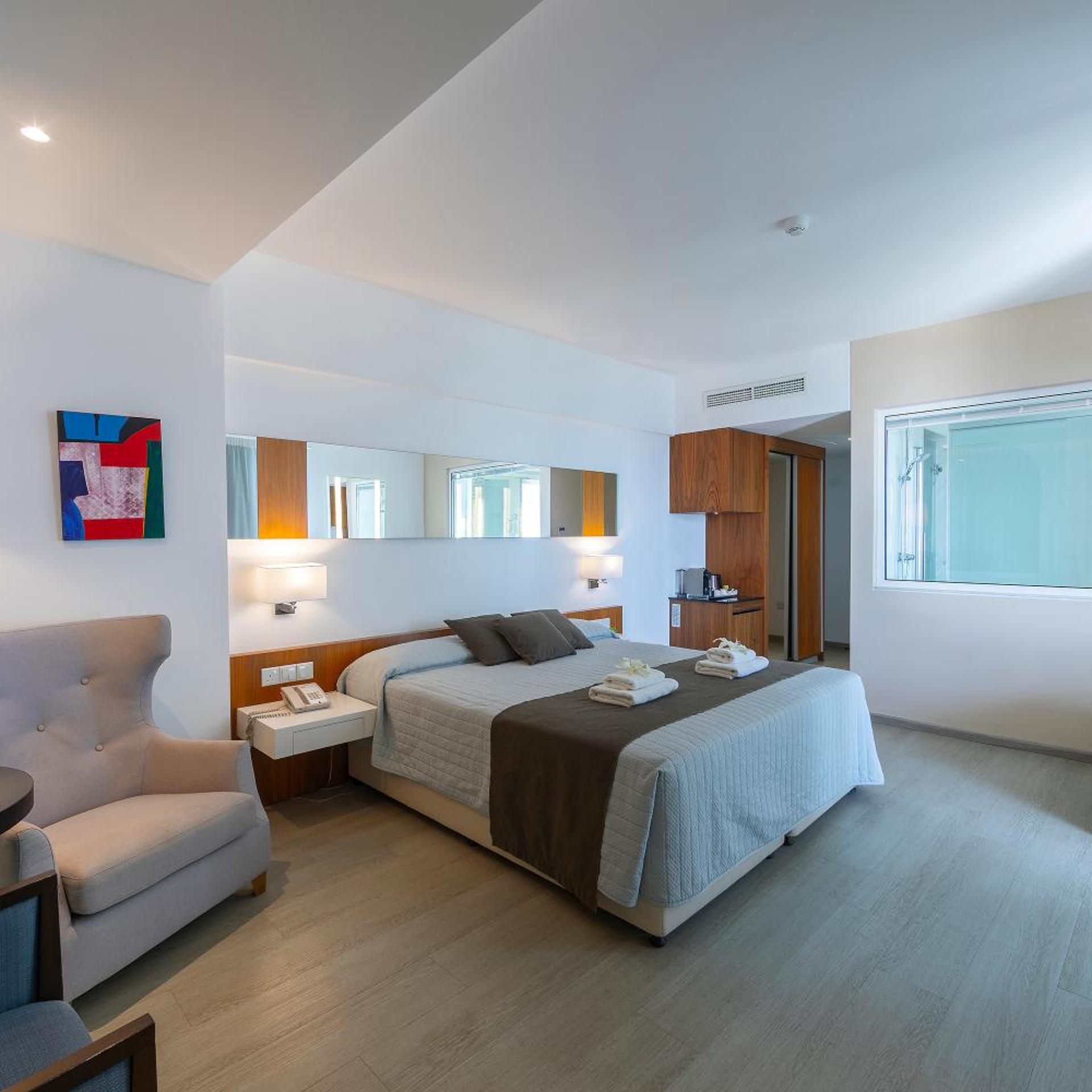 Executive, King Bed, Sea View, Outdoor Jetted Tub