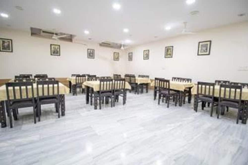 Zo Rooms Jalmahal Amer Road 32/42