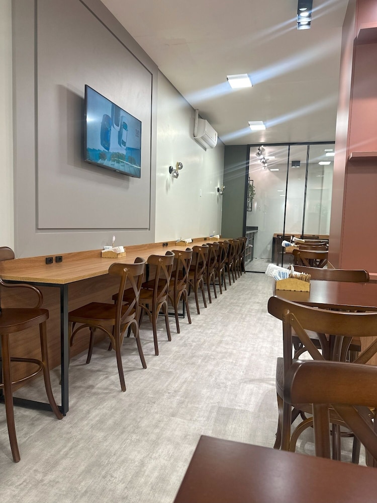 Igaras hotel 35/48