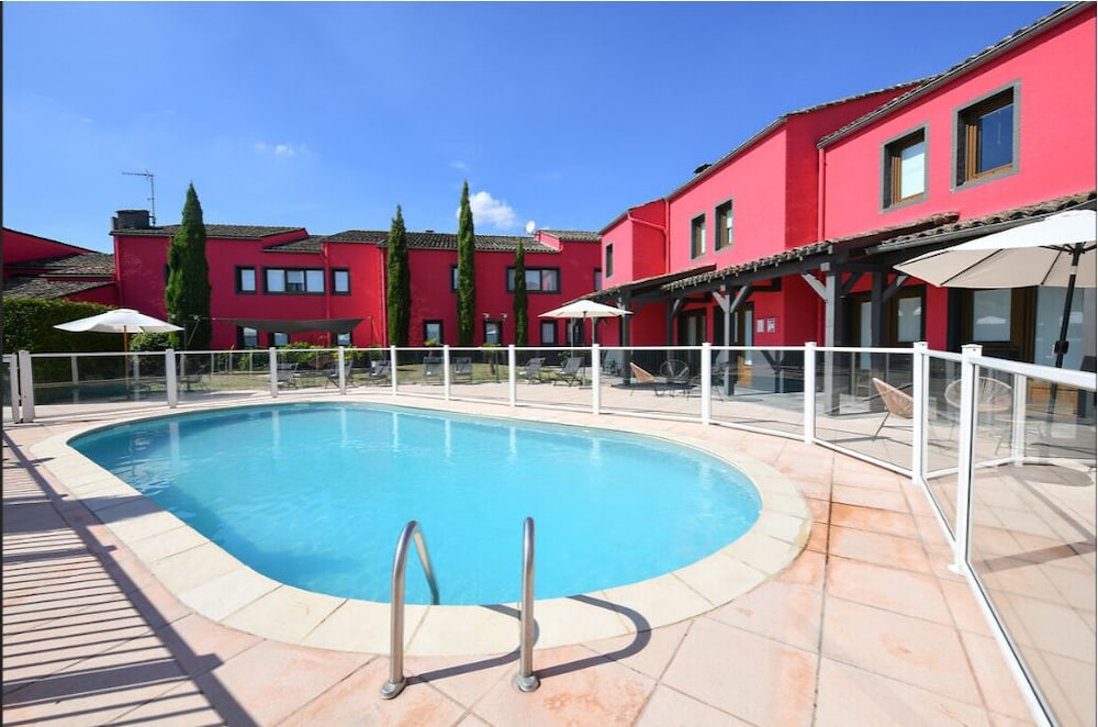 Ibis Macon Sud 65/68